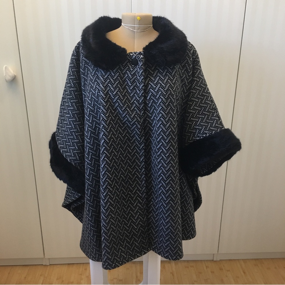 Marina Luna black and white tweed faux fur collar cape coat